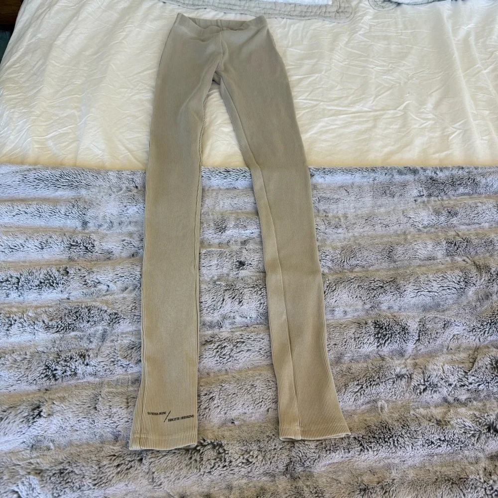 Vanessa Hong/ Bridgette Herskind Leggings - Picture 5 of 6